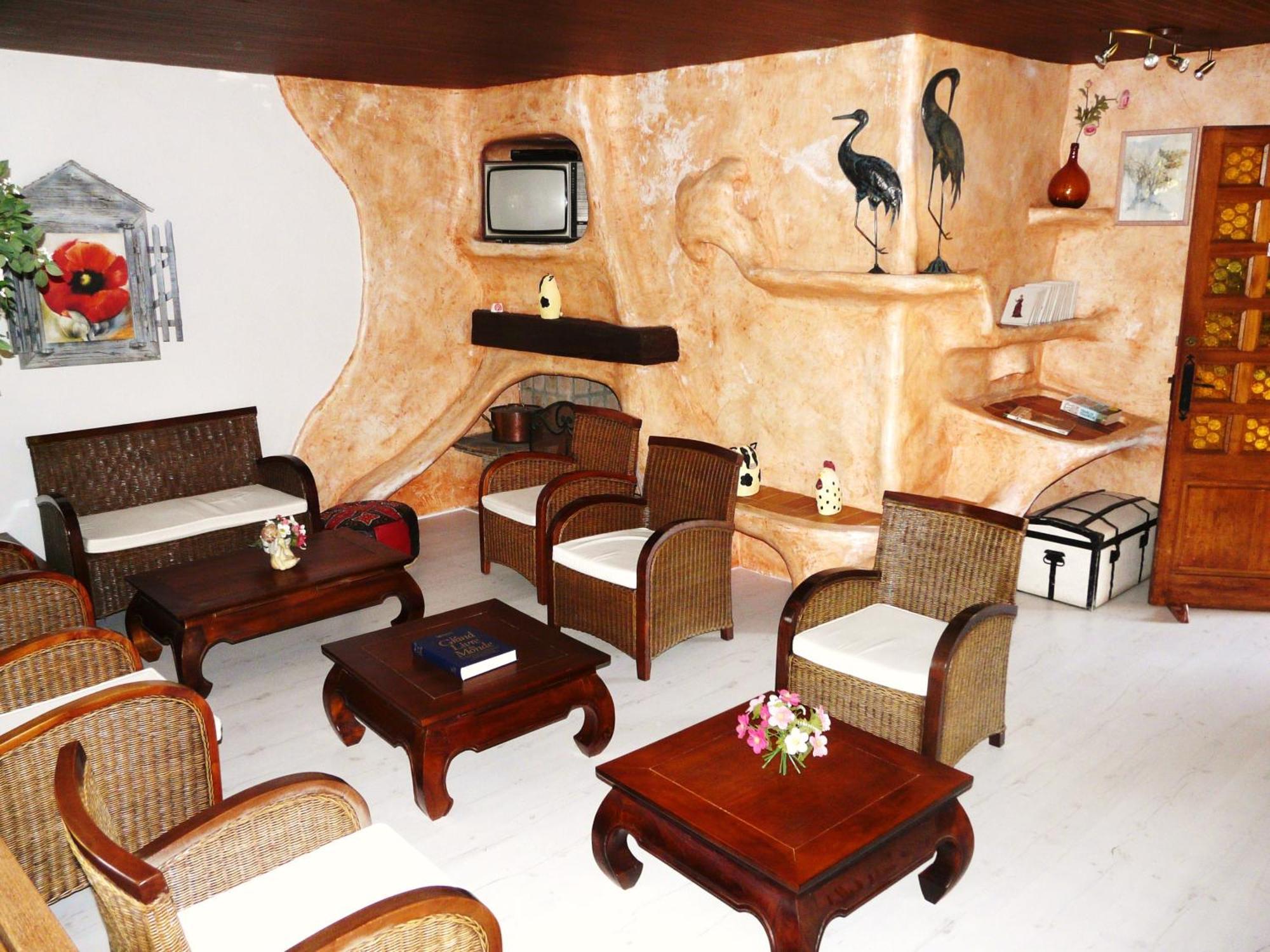 Hotel Le Mas Fleuri Верне-ле-Бен Екстериор снимка