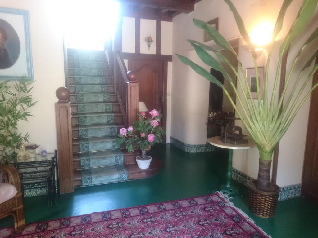 Hotel Le Mas Fleuri Верне-ле-Бен Екстериор снимка