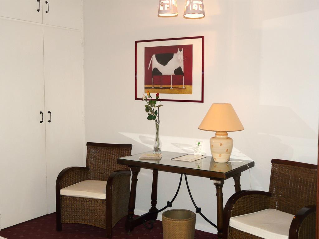 Hotel Le Mas Fleuri Верне-ле-Бен Екстериор снимка