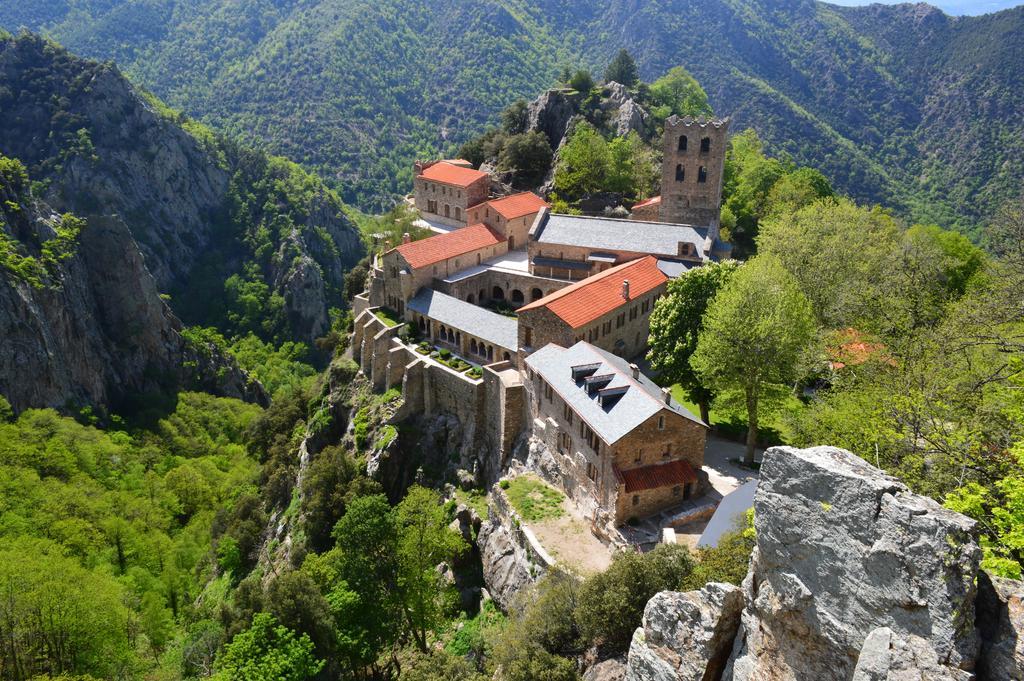 Hotel Le Mas Fleuri Верне-ле-Бен Екстериор снимка